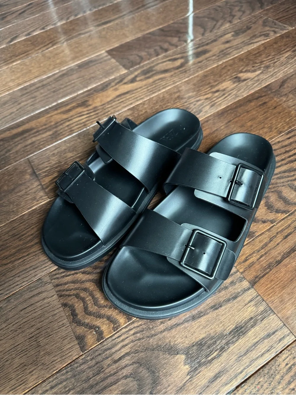 Zara Men's Black Double-Buckle Slide Sandals